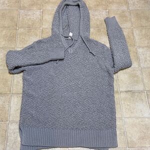 Green Tea Cozy Textured V-Neck Gray Sweater for Size M